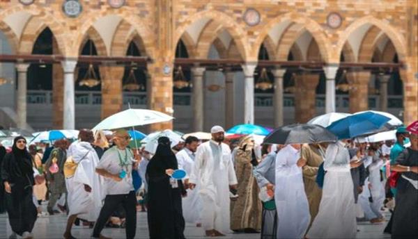 تخصيص صحن المطاف والدور الأرضي بالمسجد الحرام للمعتمرين فقط