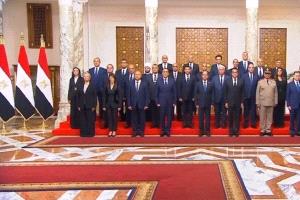 بالأسماء.. التشكيل الكامل للحكومة المصرية الجديدة بعد أداء اليمين أمام السيسي