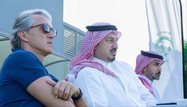 مانشيني يستبعد أحد لاعبي النصر من معسكر منتخب السعودية