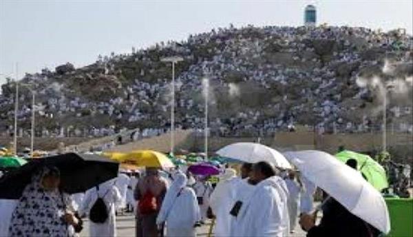 حجاج بيت الله الحرام يواصلون التوافد لمشعر عرفات