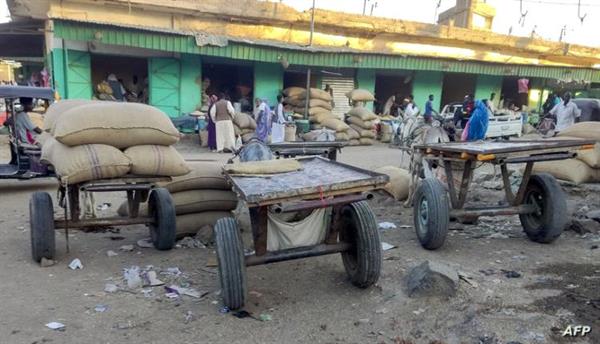 لأول مرة.. السودان يوافق على استلام مساعدات عبر تشاد وجنوب السودان